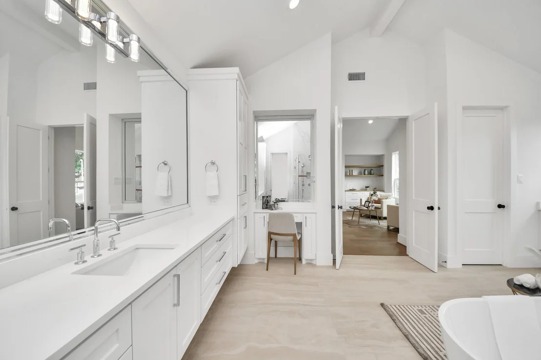 Photo of 1705 Saxon Drive