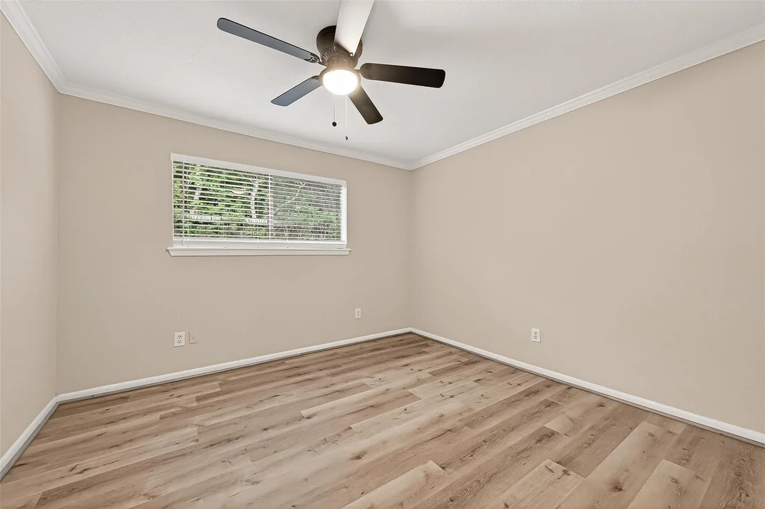 Photo of 5451 Oakhaven Lane