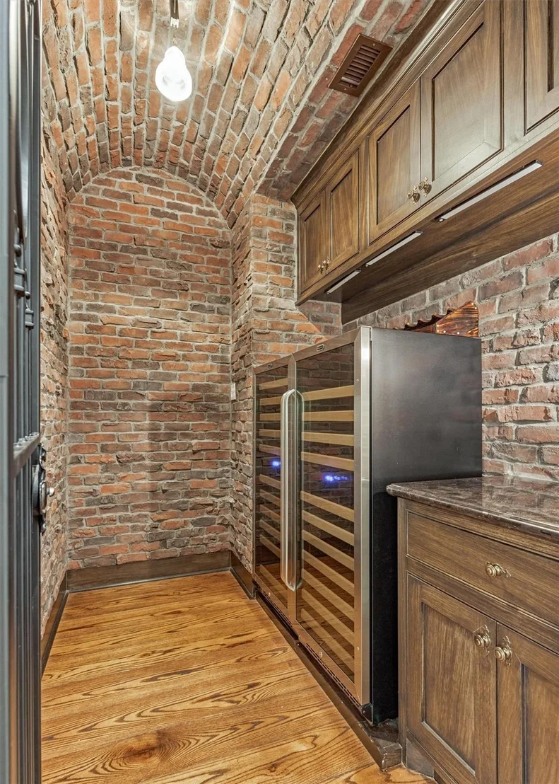 Photo of 22 E Shore Drive