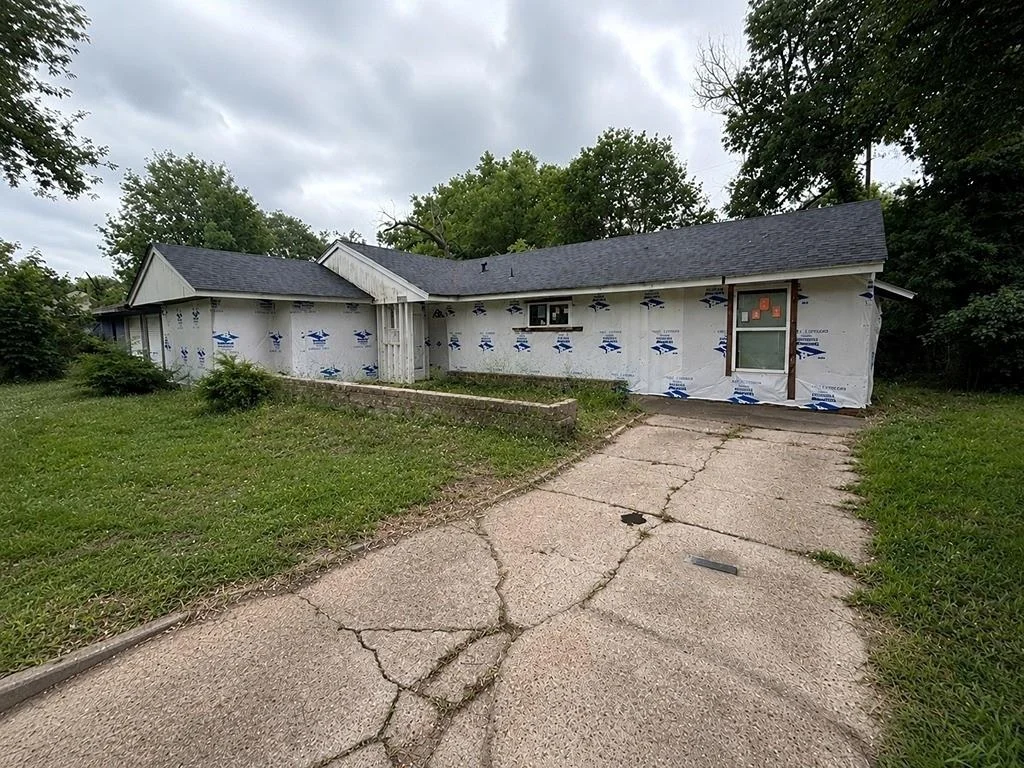 Photo of 5822 Lyndhurst Drive