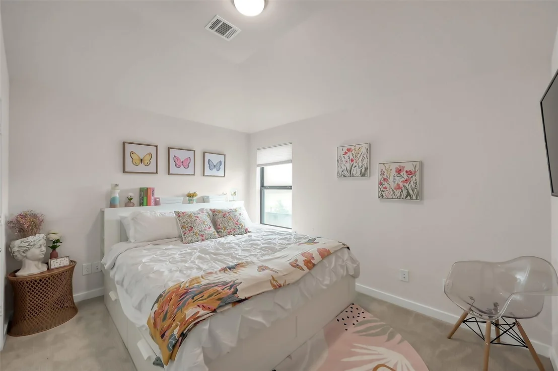 Photo of 6718 Waxbill Road