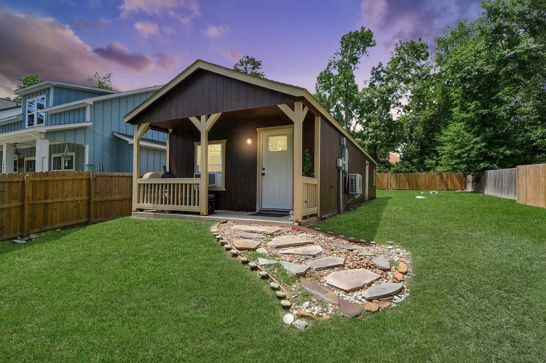 Photo of 14961 Lamar Road