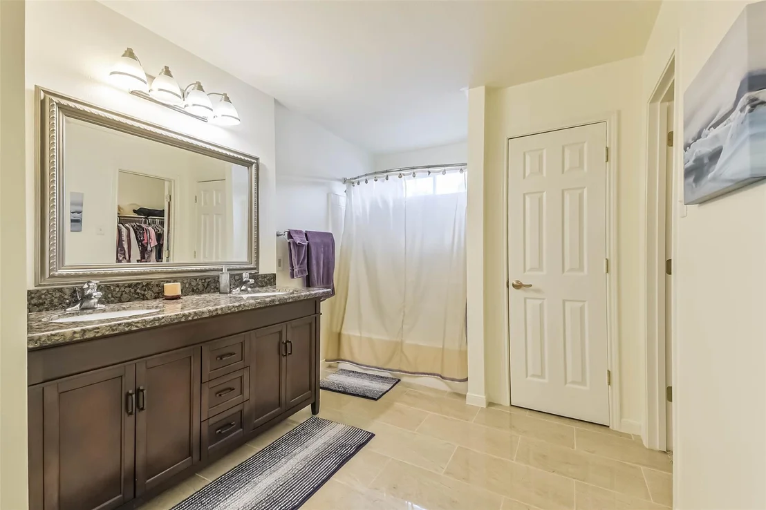 Photo of 21930 Willow Shadows Drive