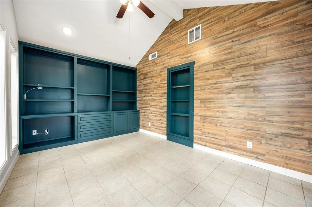 Photo of 10718 Dunlap Street