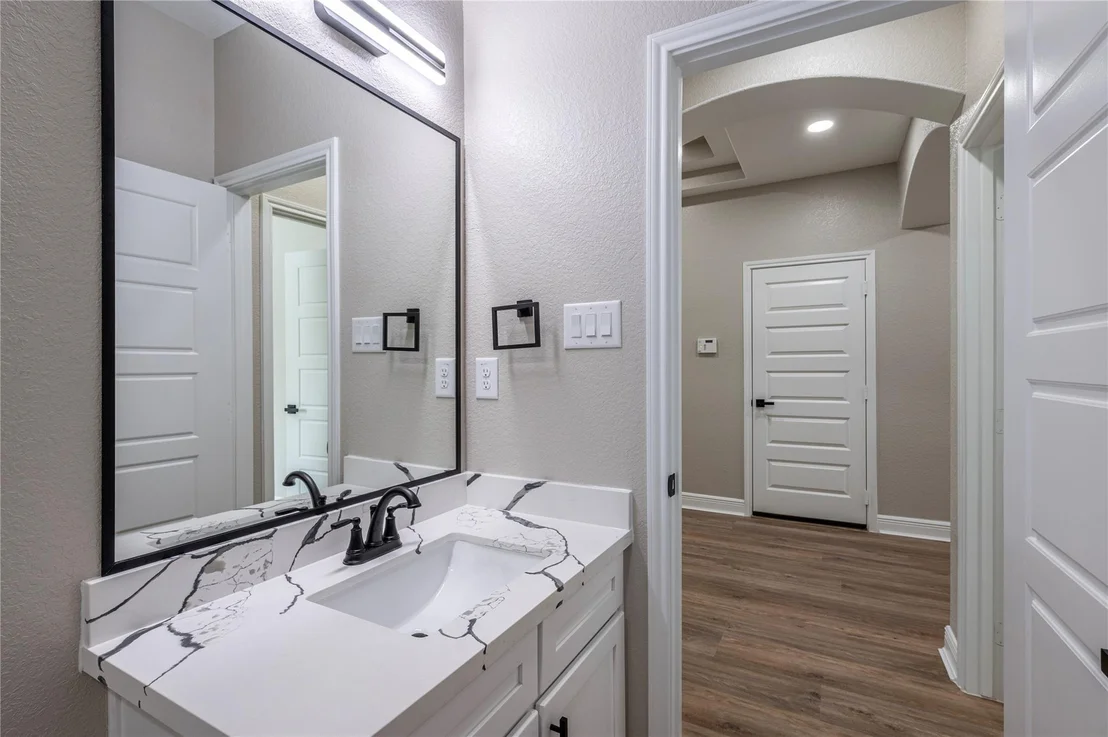 Photo of 8133 Wetherby Lane