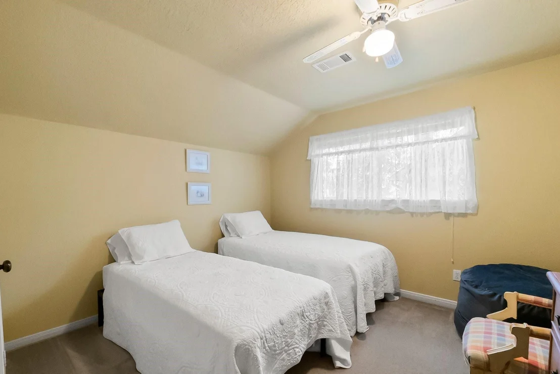 Photo of 292 Apple Valley Drive
