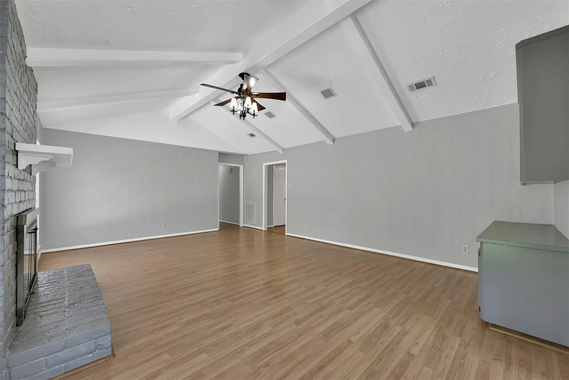 Photo of 27121 Wells Lane