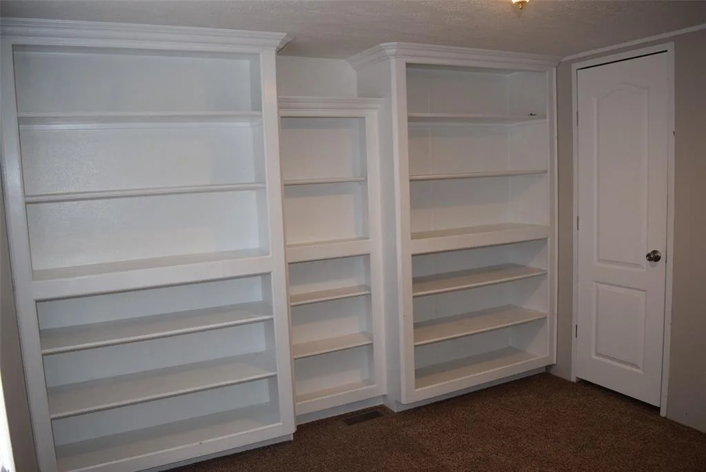 Photo of 541 Mid Lane