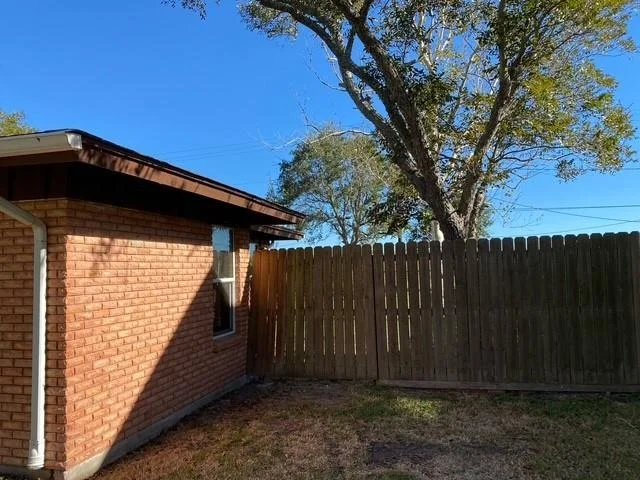 Photo of 2202 Larry Drive