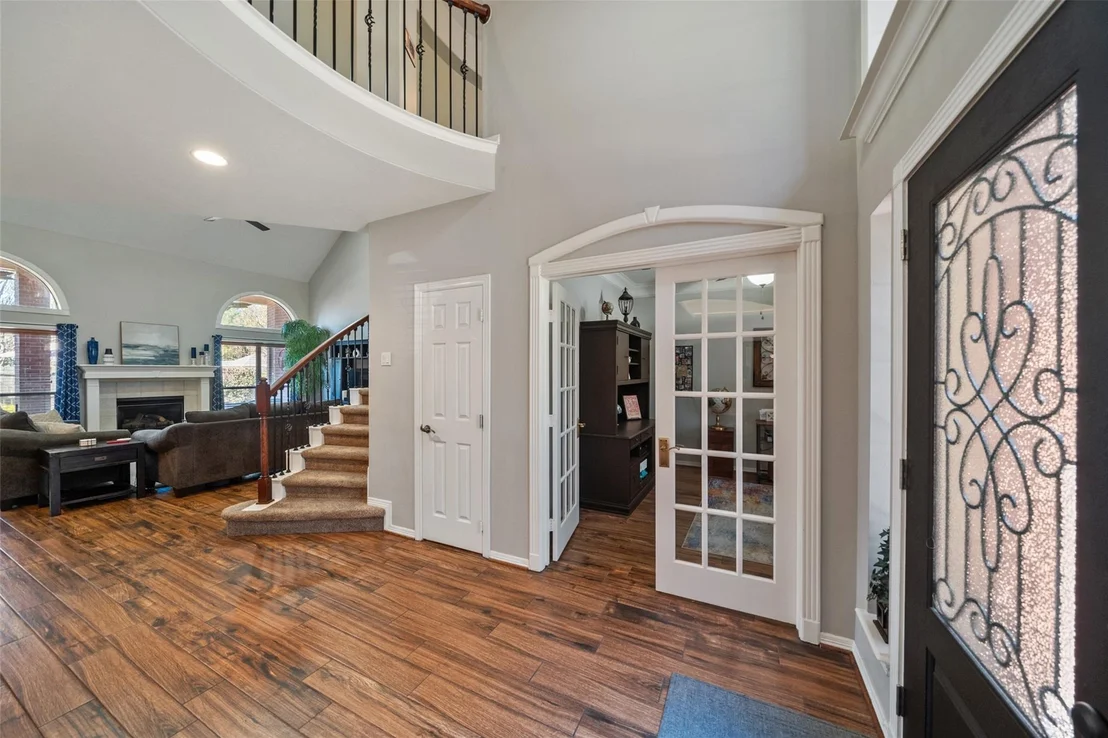 Photo of 15911 Hermitage Oaks Drive