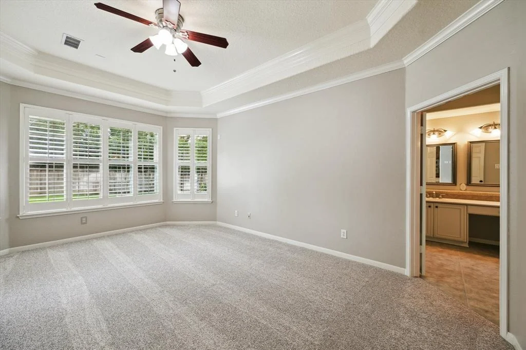 Photo of 74 E Beckonvale Circle