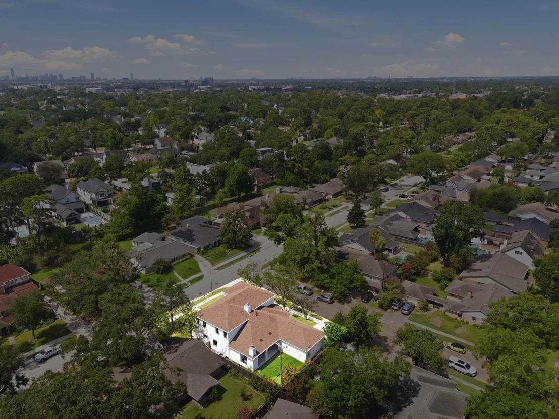 Photo of 1030 Chamboard Lane