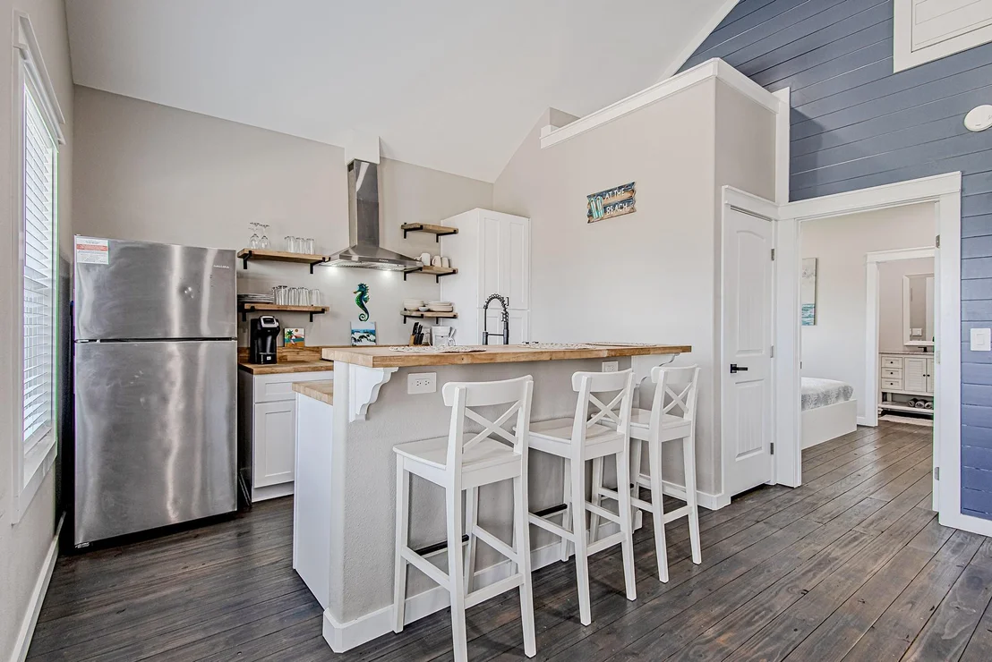 Photo of 1079 Cedar Lane