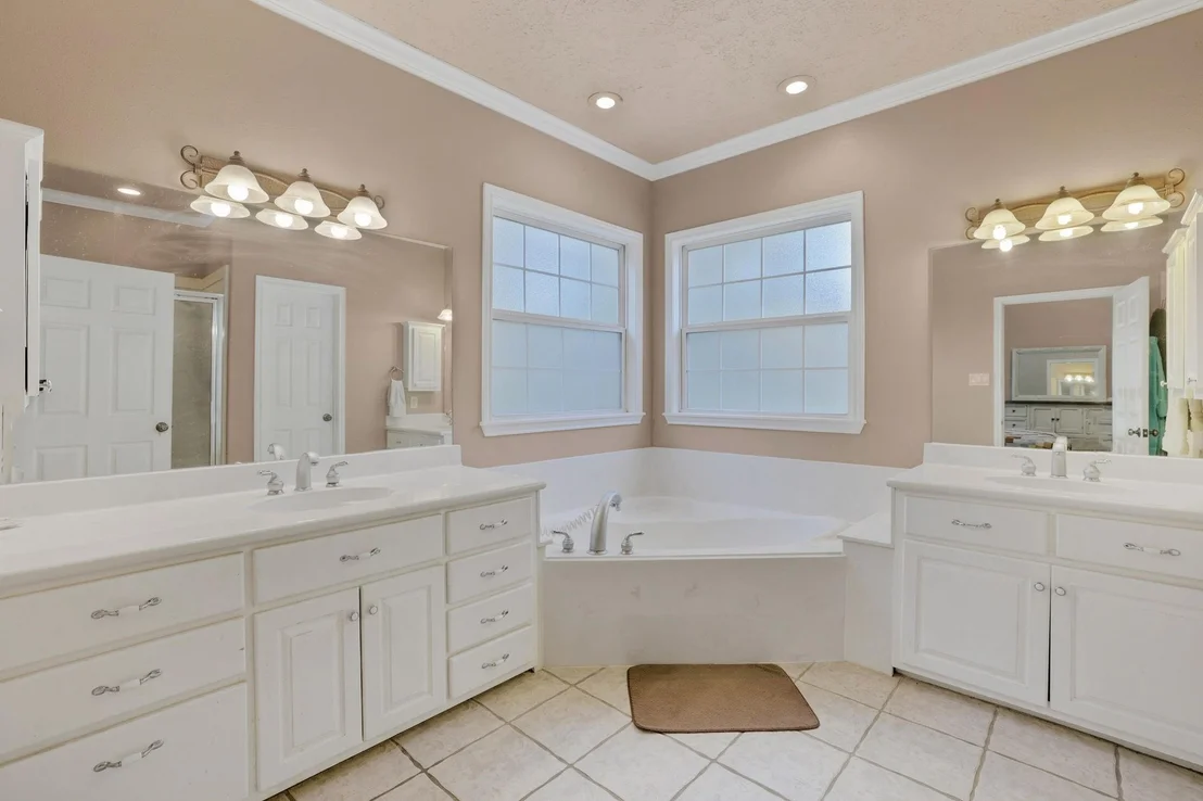 Photo of 401 Hill Creek Drive