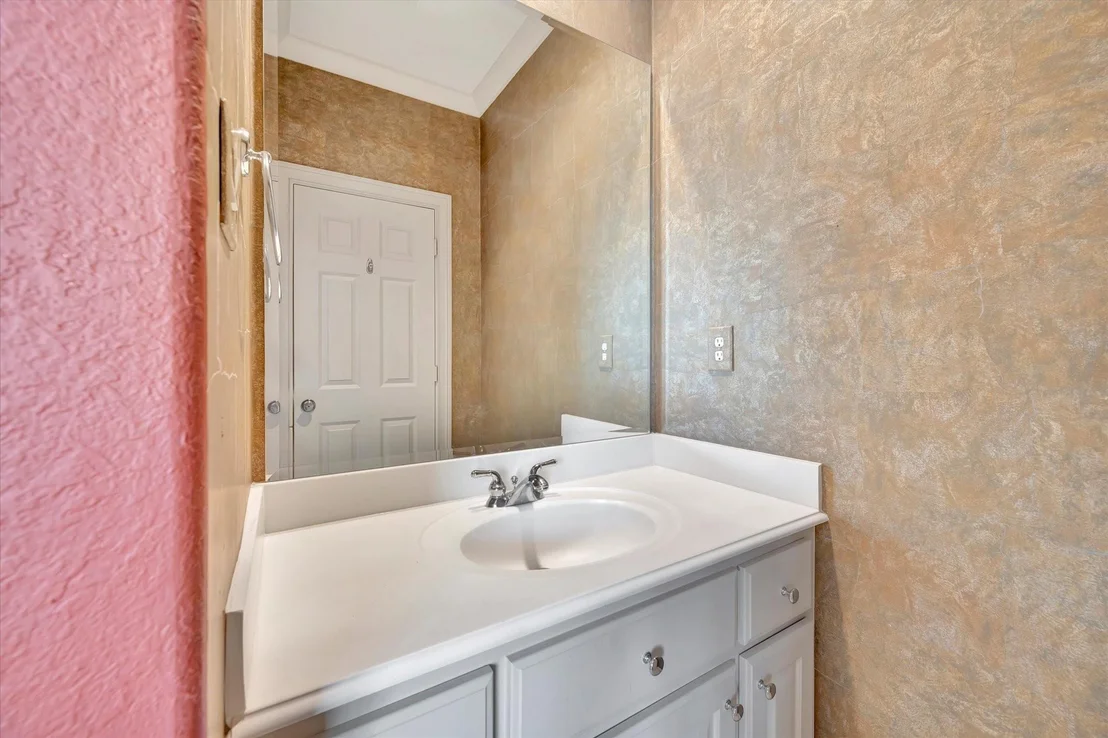 Photo of 604 Harborside Way