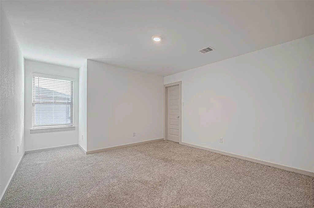 Photo of 28322 Hannahs Harbor Lane