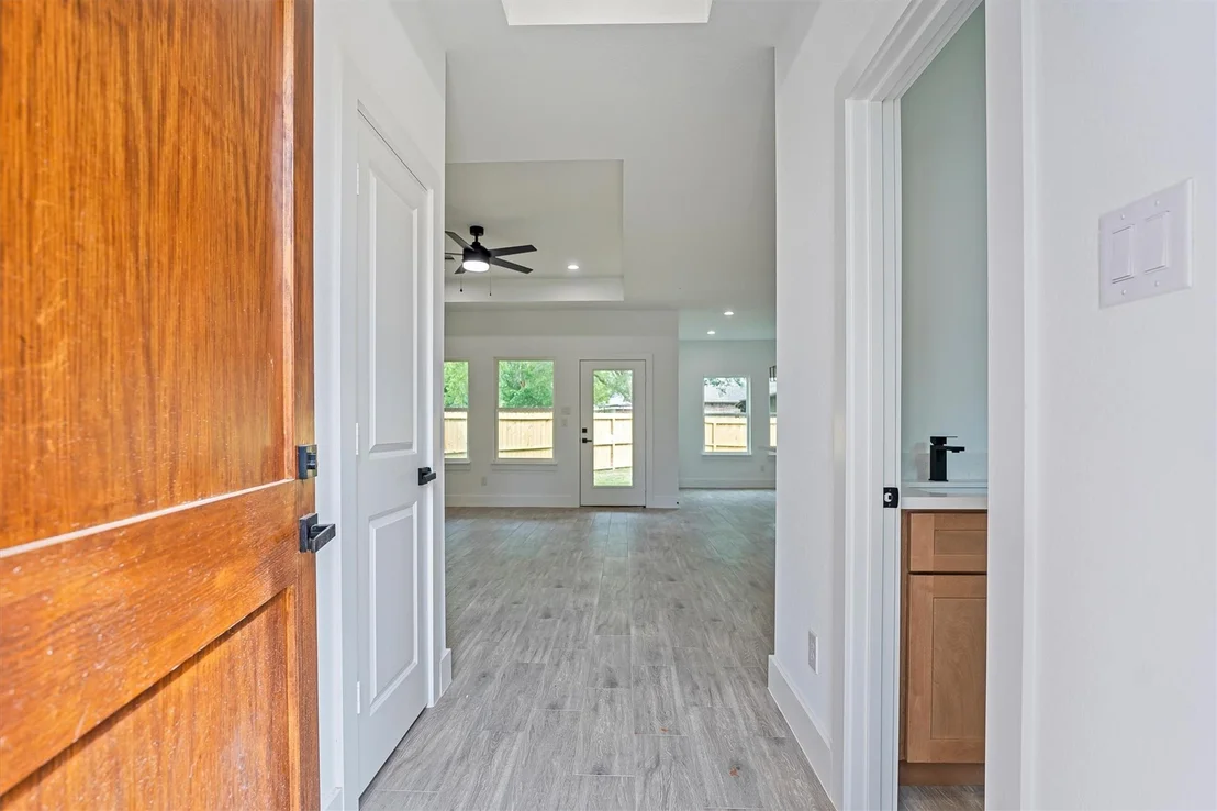 Photo of 10510 Twin Circles Dr
