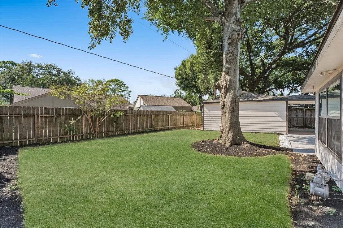 Photo of 2807 Shadowdale Drive