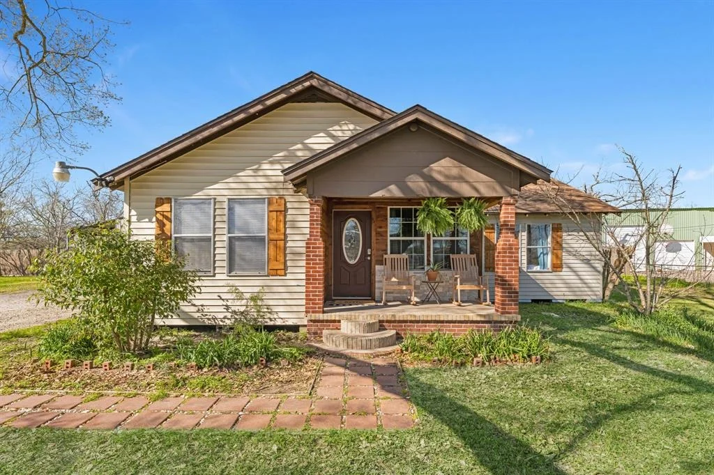 Photo of 716 Jones Road