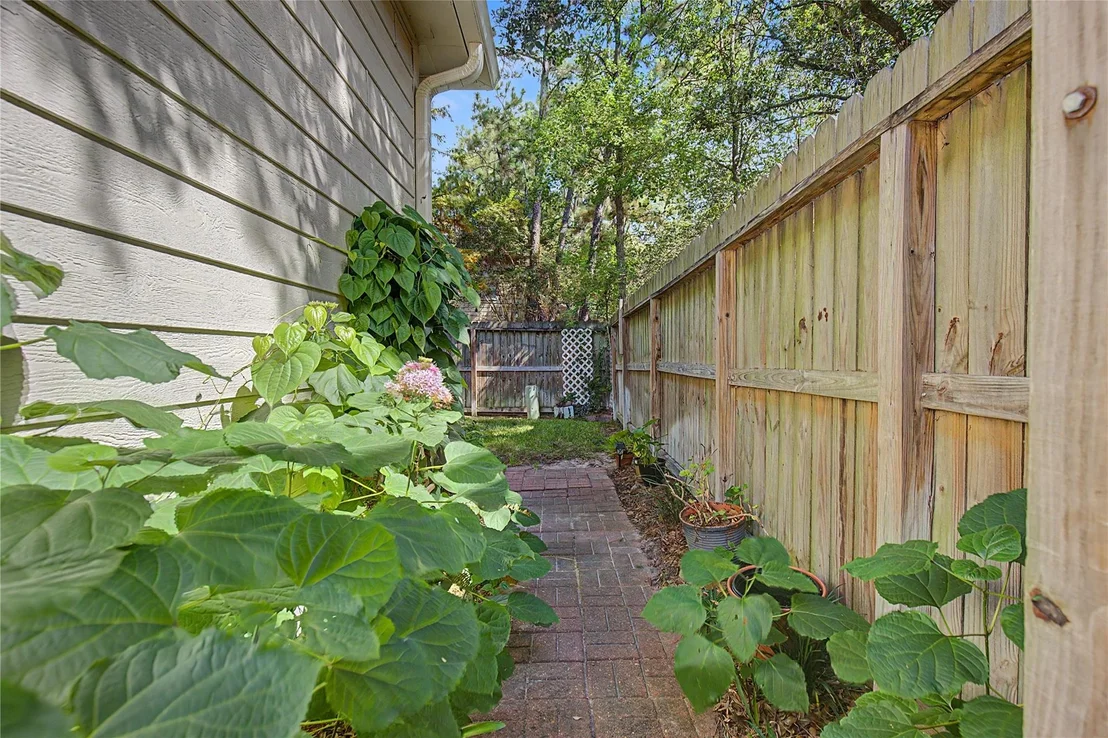 Photo of 59 Laughing Brook Court
