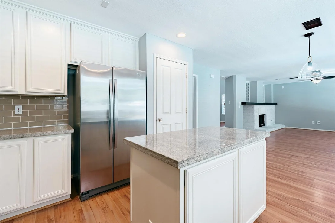 Photo of 22 E New Avery Place