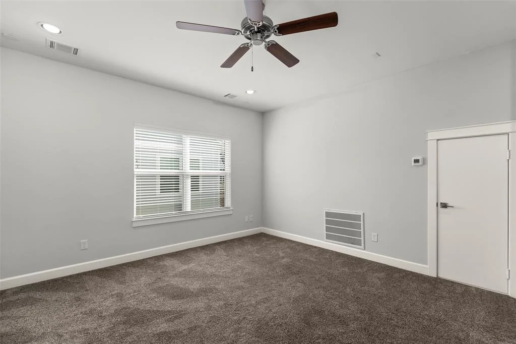 Photo of 615 Link Road