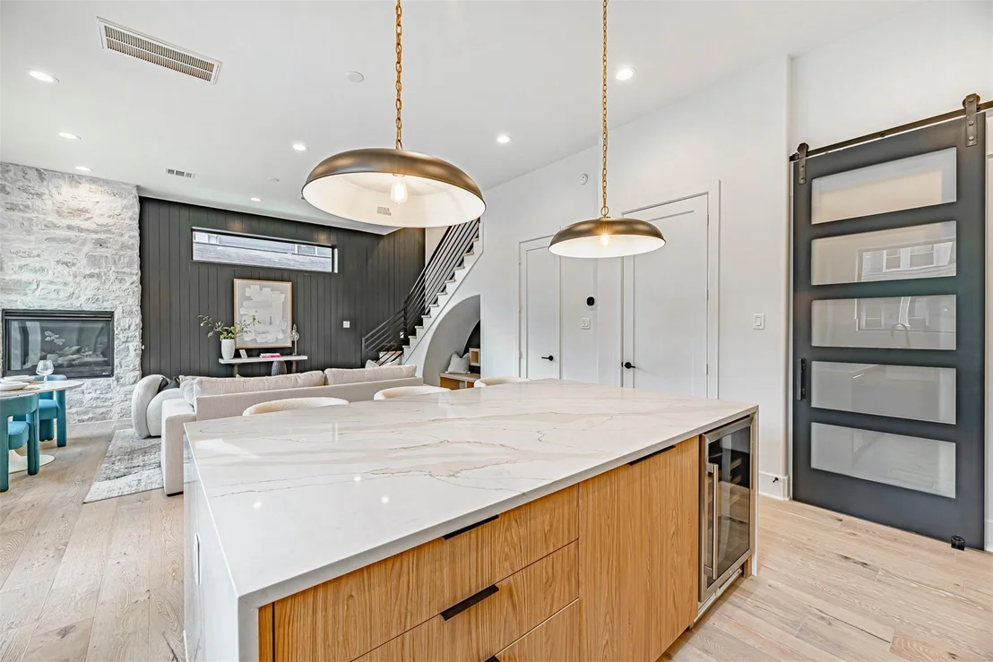 Photo of 829 Alexander Street