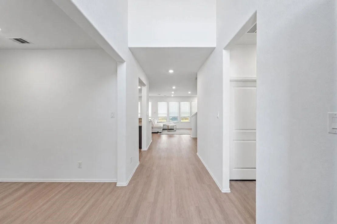 Photo of 5107 Twin Summit Drive