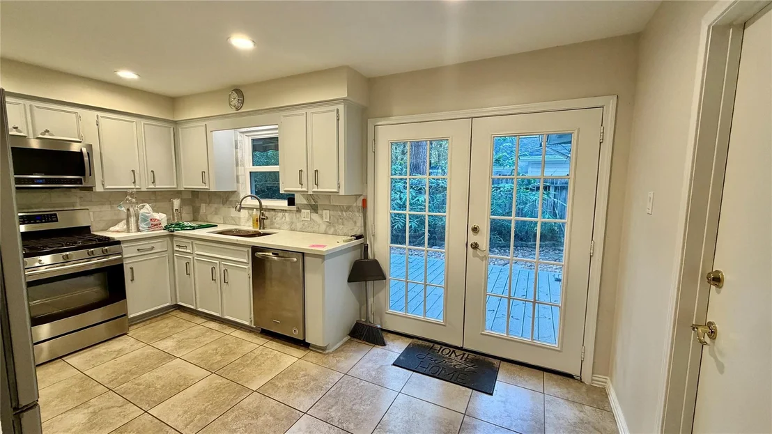 Photo of 98 E Mistybreeze Circle