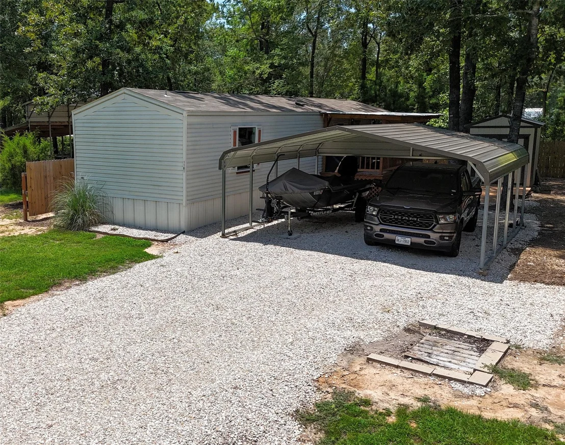 Photo of 1161 Hidden Oaks Drive