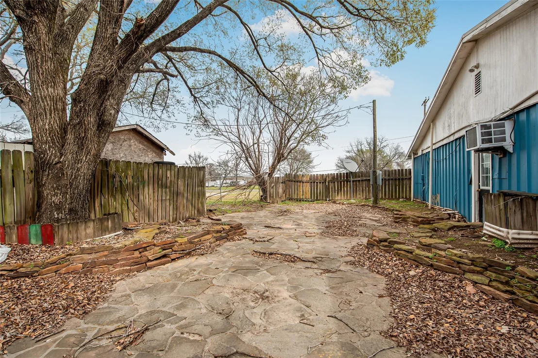 Photo of 124 12th Street