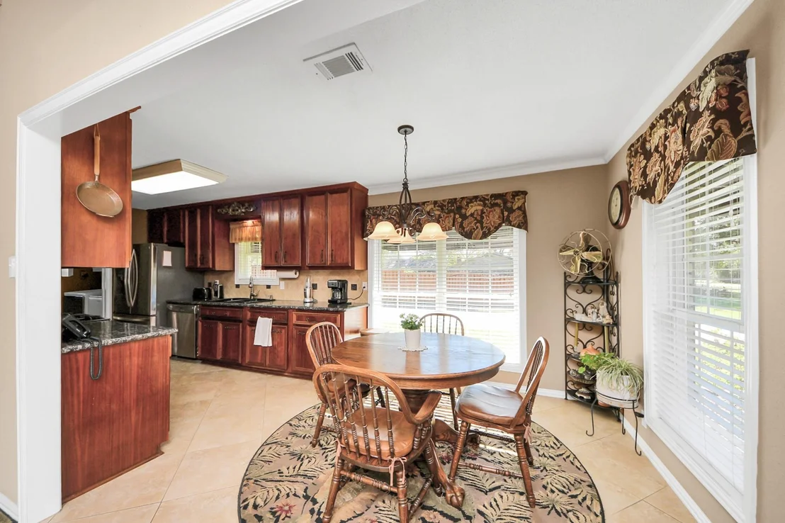 Photo of 15810 Merle Road