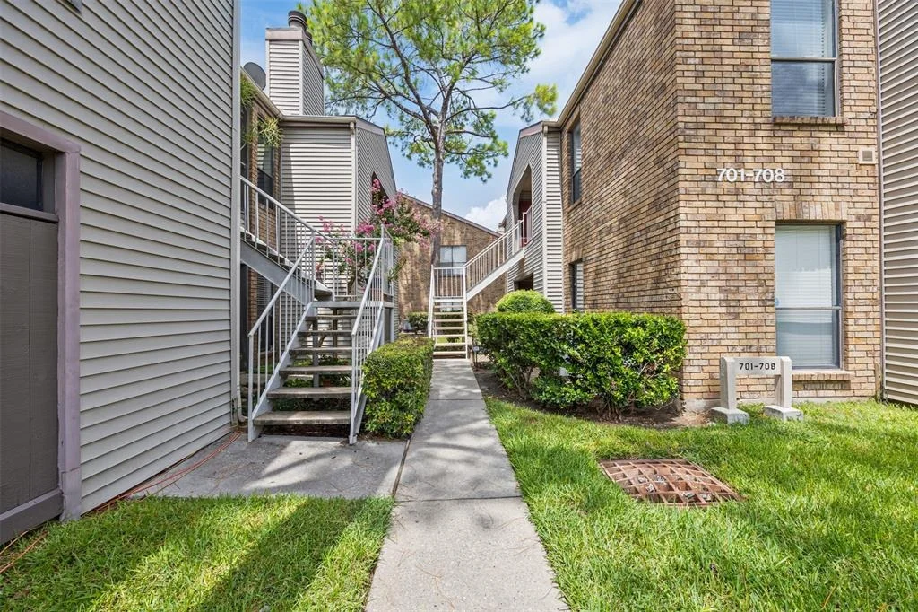 Photo of Unit 708 at 2025 Augusta Drive