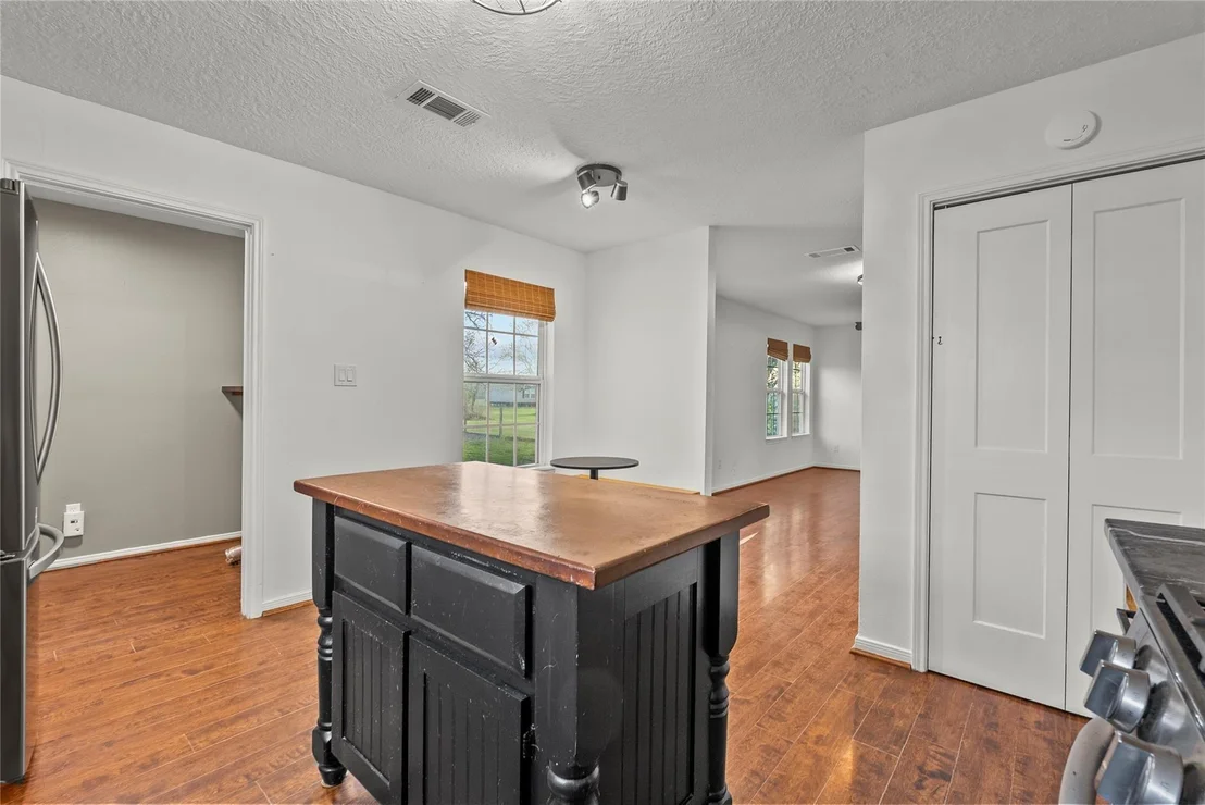 Photo of 14621 Cedar Street