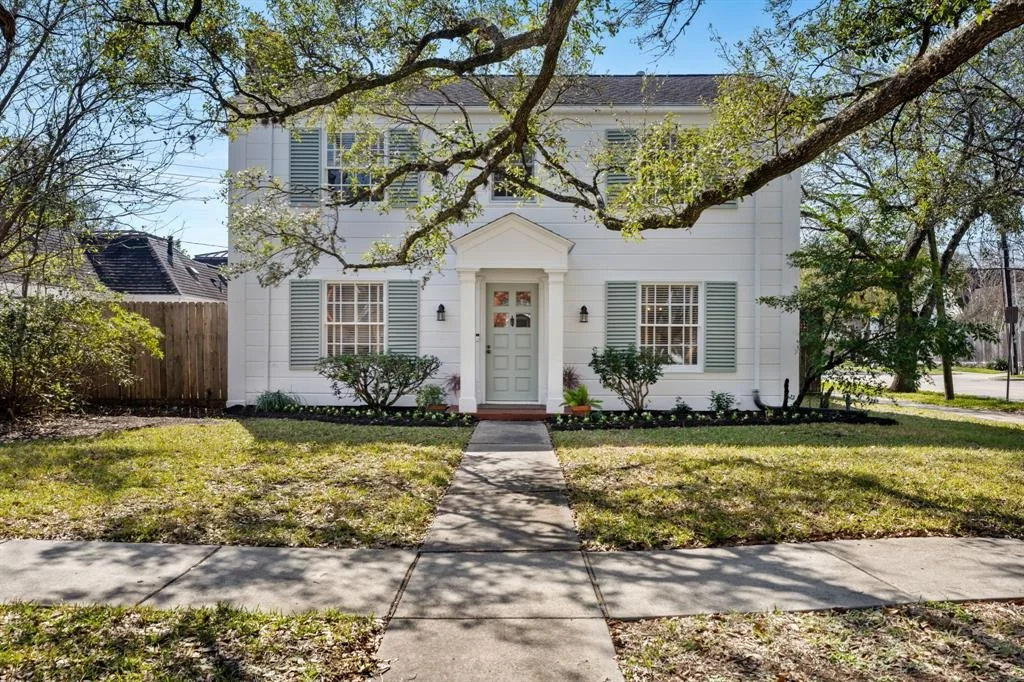 Photo of 2247 Dryden Road