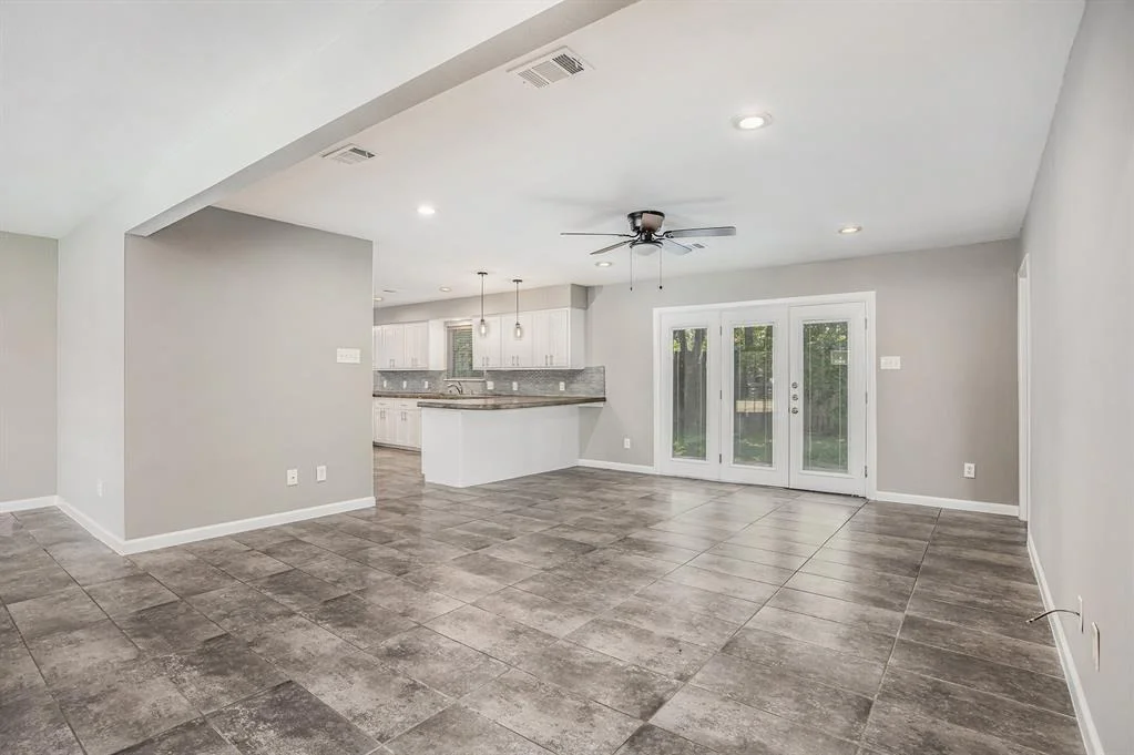 Photo of 2922 Helberg Road