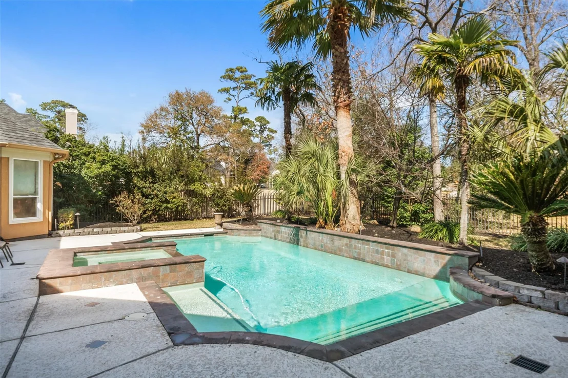 Photo of 35 Bentwater Bay Circle