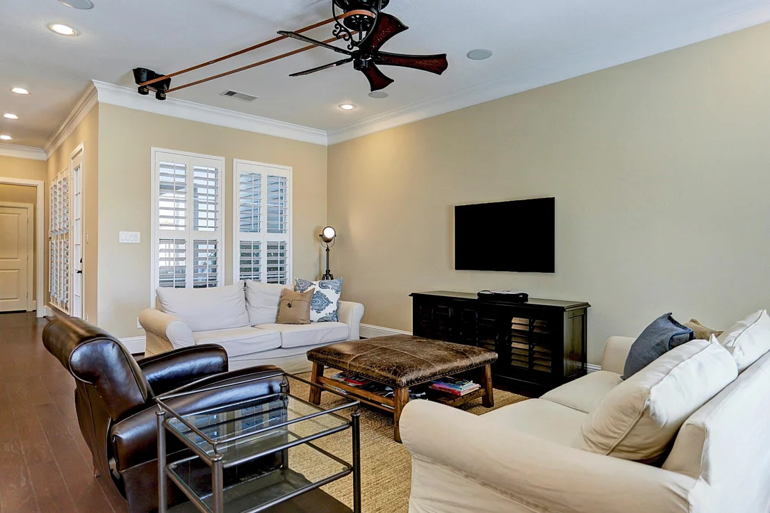 Photo of 31 E Breezy Way