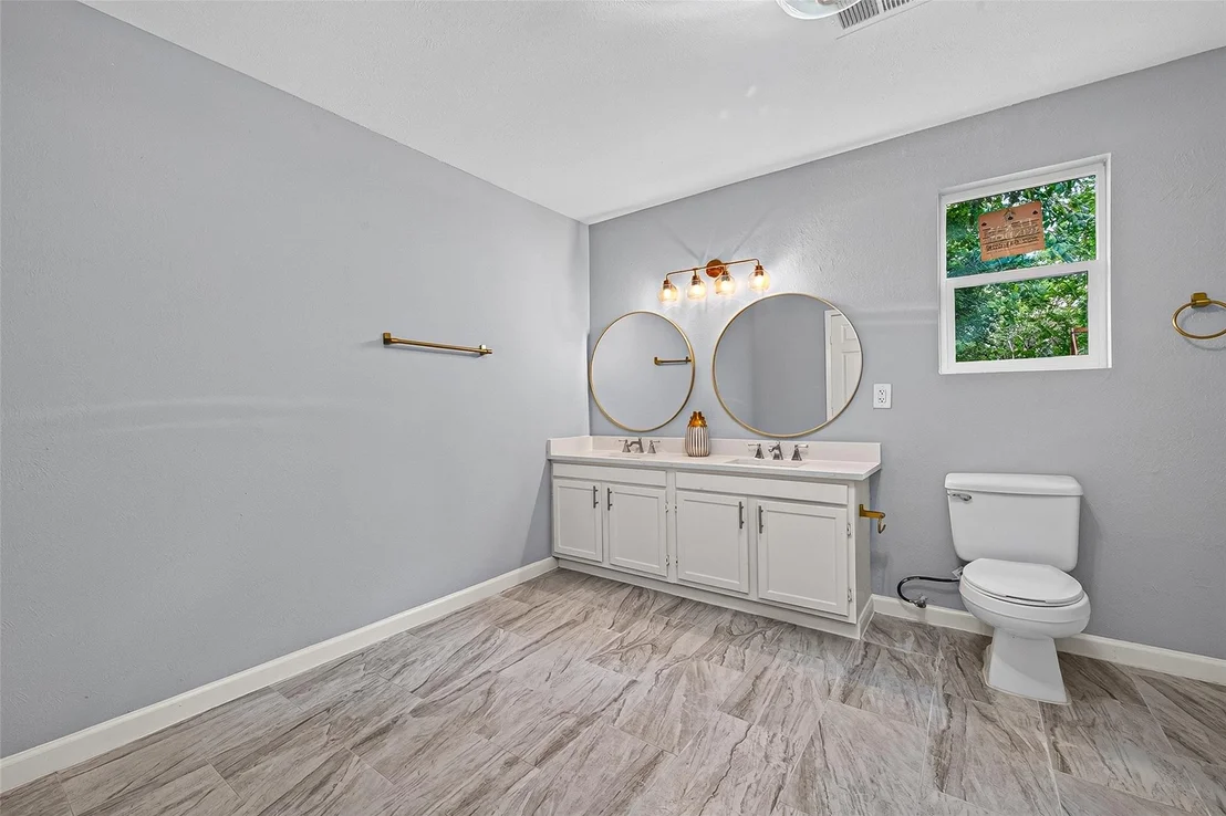 Photo of 4004 Gatewood Road