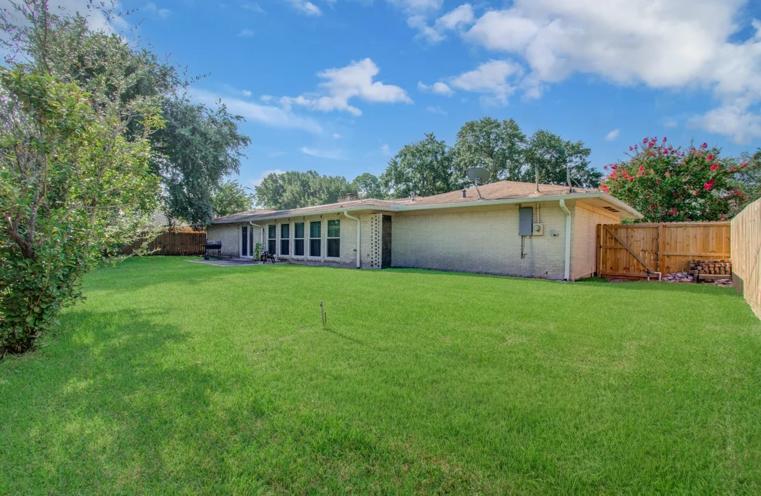 Photo of 4814 Burning Tree Drive