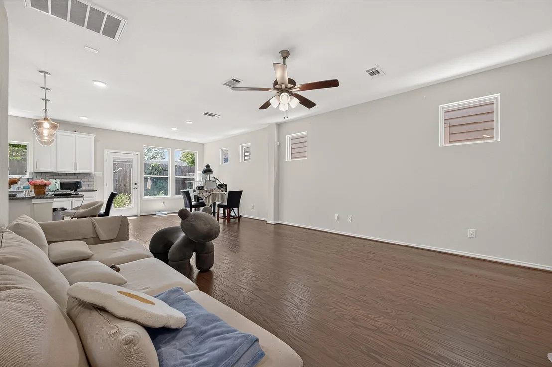 Photo of 8659 Cedardale Park Drive