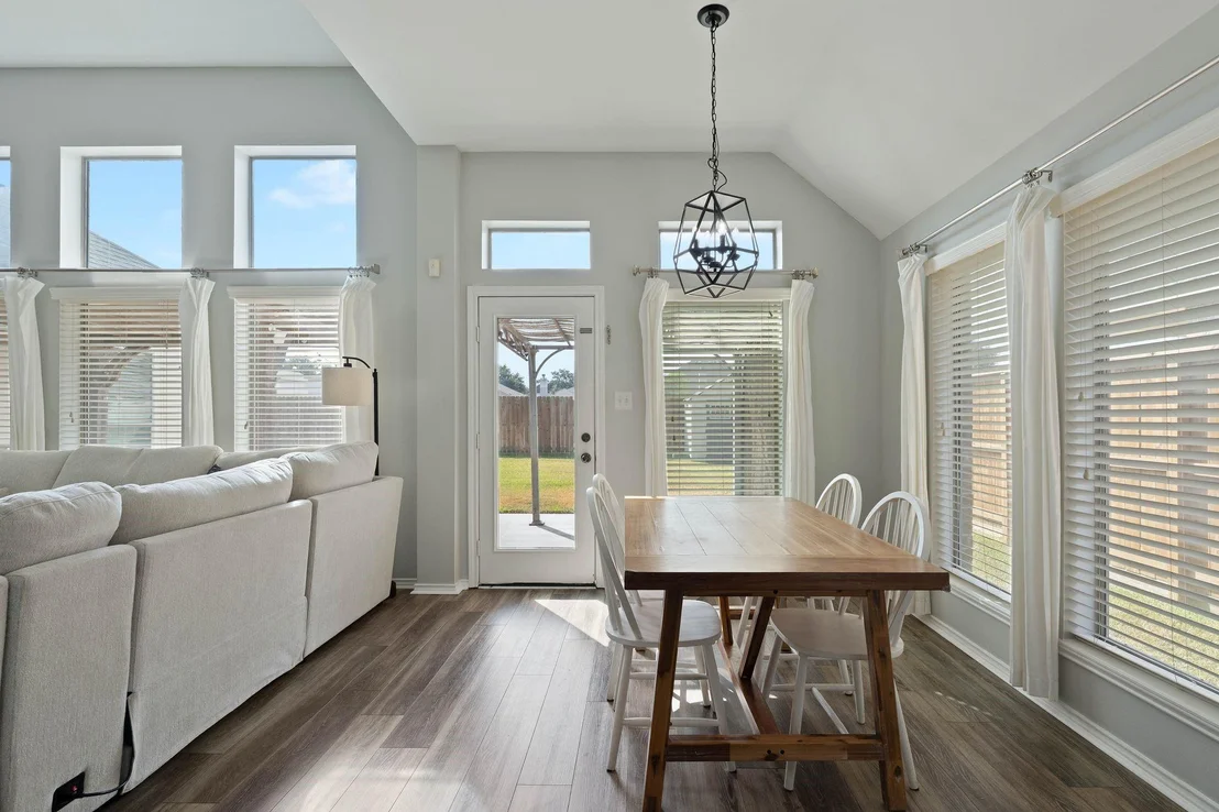 Photo of 31823 Forest Oak Lane