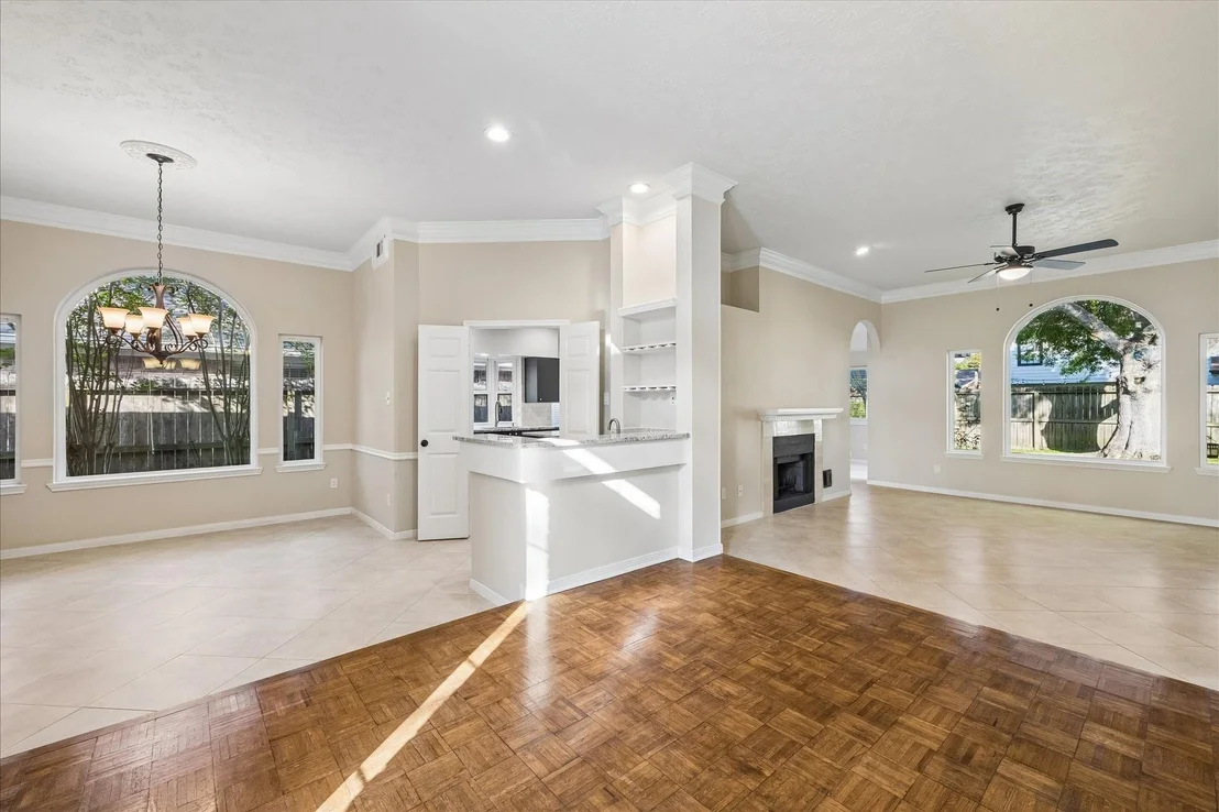 Photo of 723 Lochnell Drive
