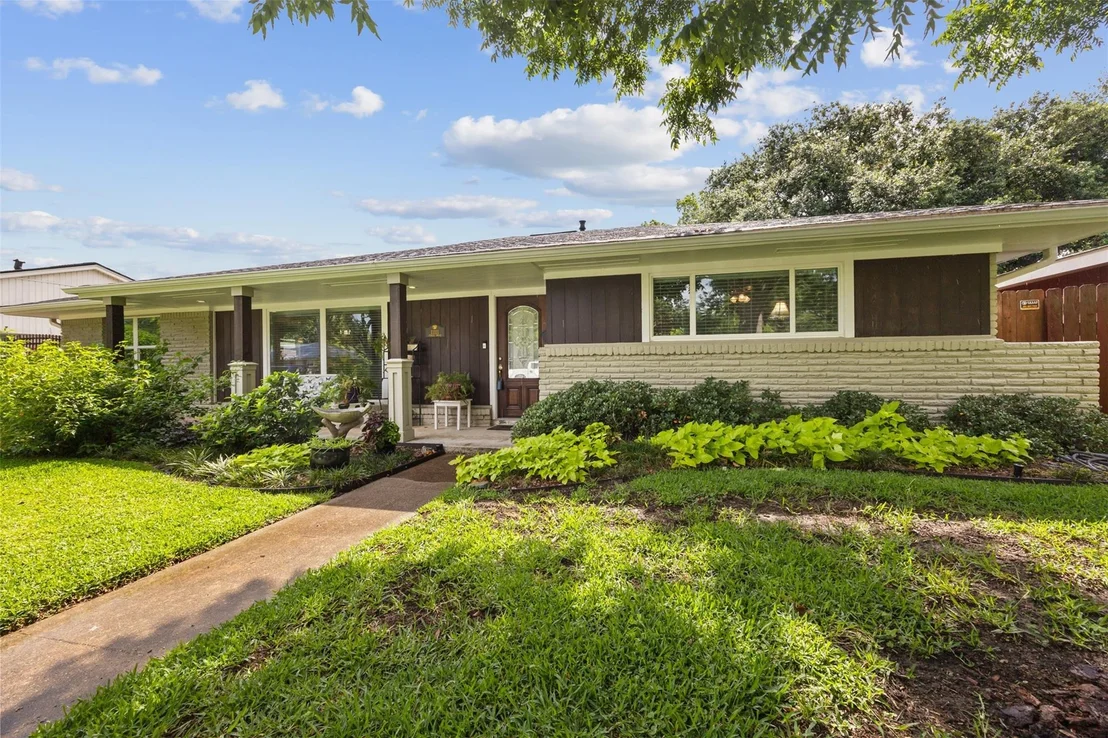 Photo of 11111 Atwell Drive