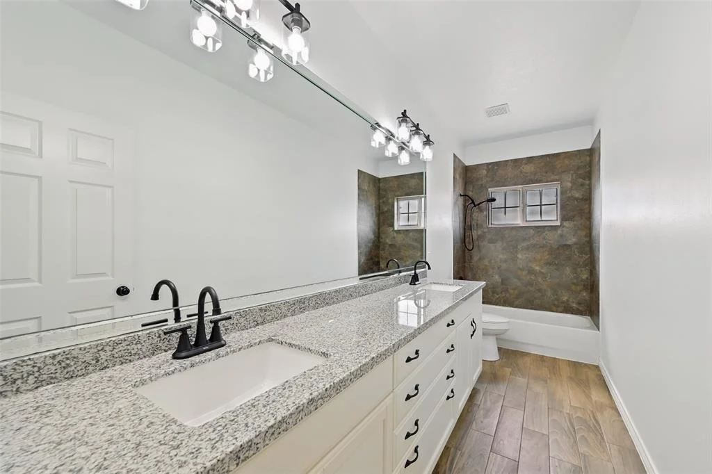 Photo of 723 Valley Commons Drive