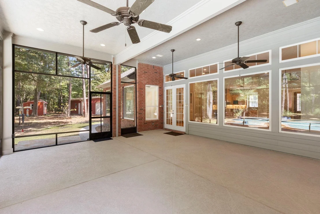 Photo of 10857 Lake Forest Drive