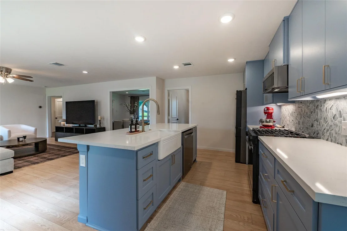 Photo of 1218 Shadeland Drive