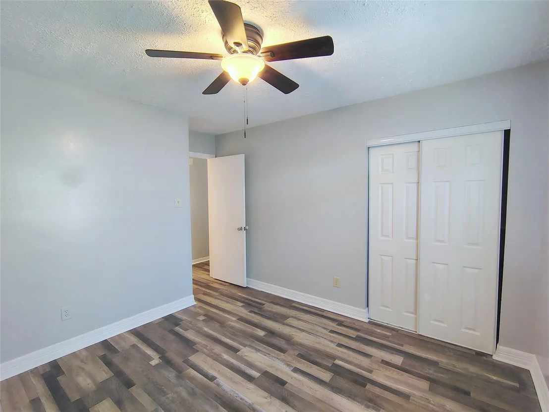 Photo of 4403 Waterfall Way