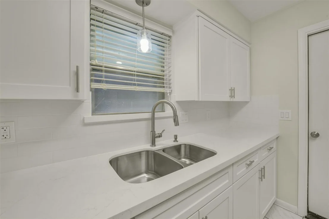 Photo of 12307 Waldemar Drive