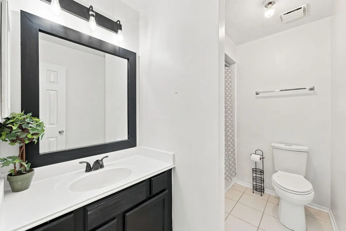 Photo of 10827 Oak Acres Drive